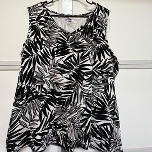 Women’s 3X top